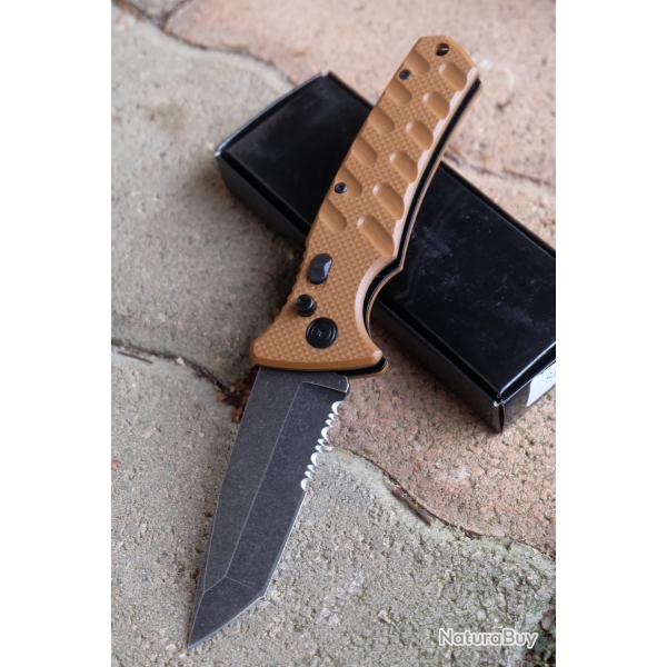 Couteau A/O Lame Tanto Acier 440 Combo Manche Brown FRN Button Lock Clip Tactic Desert Storm