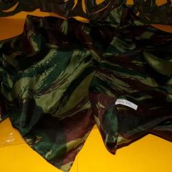 FOULARD CAMOUFLE DE L'ARMEE FRANCAISE 100 % SOIE NATURELLE , DIMENSION 180 CM X 45 CM, FABRICATION F