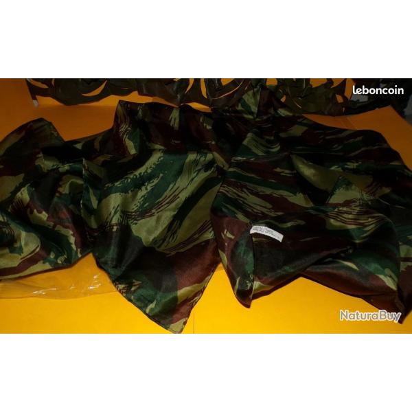 FOULARD CAMOUFLE DE L'ARMEE FRANCAISE 100 % SOIE NATURELLE , DIMENSION 180 CM X 45 CM, FABRICATION F