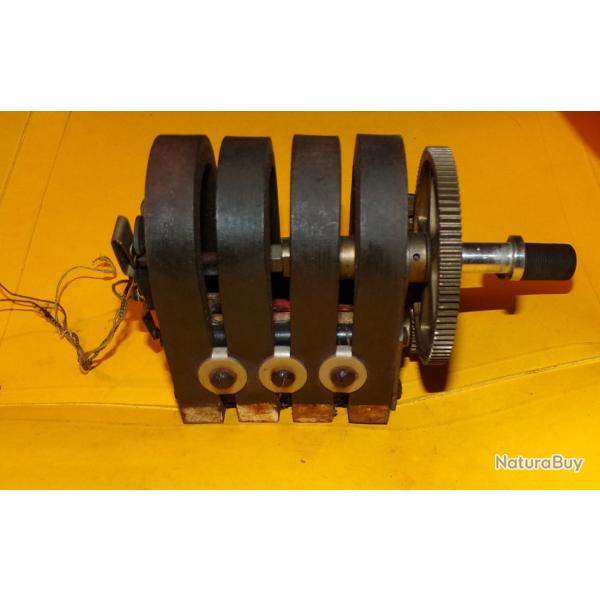 OUTILS PIECE DE TELEPHONE EN BOIS MODELE 1910 : LE MAGNETO NOIR, LONGUEUR TOTALE 17 CM POIDS TOTAL 2