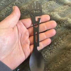 Couverts outdoor compacts