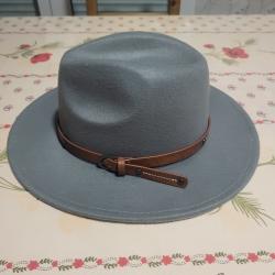 1 � sans prix de r&eacute;serve chapeau type western/ cowboy