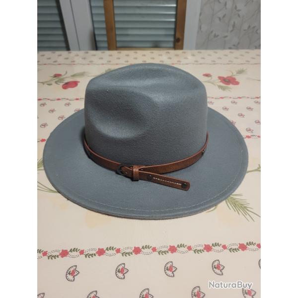 1 � sans prix de r�serve chapeau type western/ cowboy