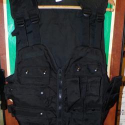 GILET NOIR D'INTERVENTION  DE L'ARMEE FRANCAISE  , TAILLE UNIQUE ,  PERIODE 2013 , SUR LE DEVANT 3 P