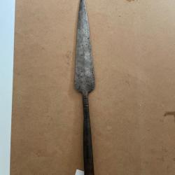 Pointe de lance africaine ancienne