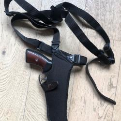 Holster universel d'&eacute;paule Cordura