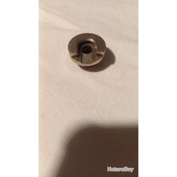 Shell holder LYMAN X1