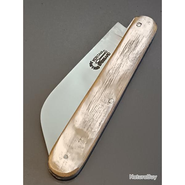 ANCIEN COUTEAU, V�RITABLE BROSSARD, THIERS, XX�me, manche en CORNE.