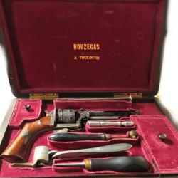 Pistolet &agrave; percussion  Rouz&eacute;gas &agrave; Toulouse XIX si&egrave;cle