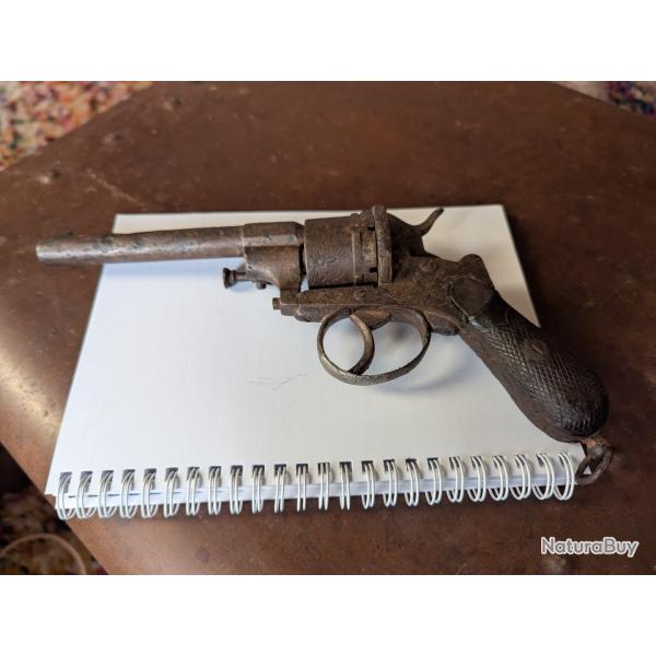 ancien pistolet style le faucheux