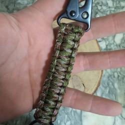 Porte-cl&eacute;s paracorde couleur camouflage