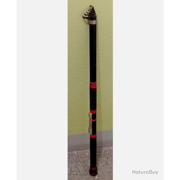 Grand lancer noir de 3,60m solide avec manche torsad� pour le combat