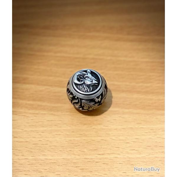 Boule de levier d'armement t�te de " Bouquetin "