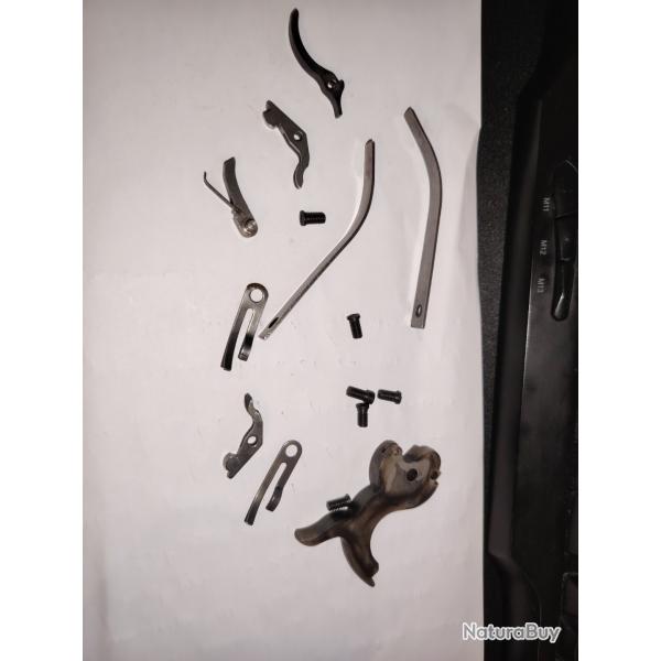 lot pi�ce revolver poudre noire 2