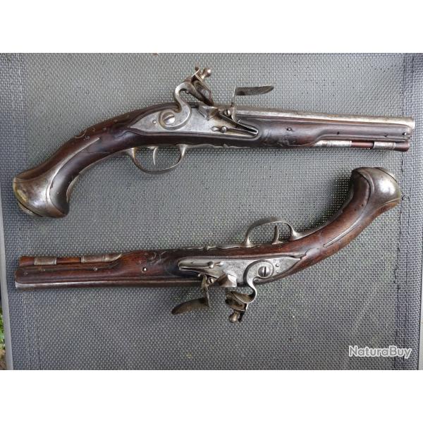 paire de pistolets a silex,�poque Louis XV,officier