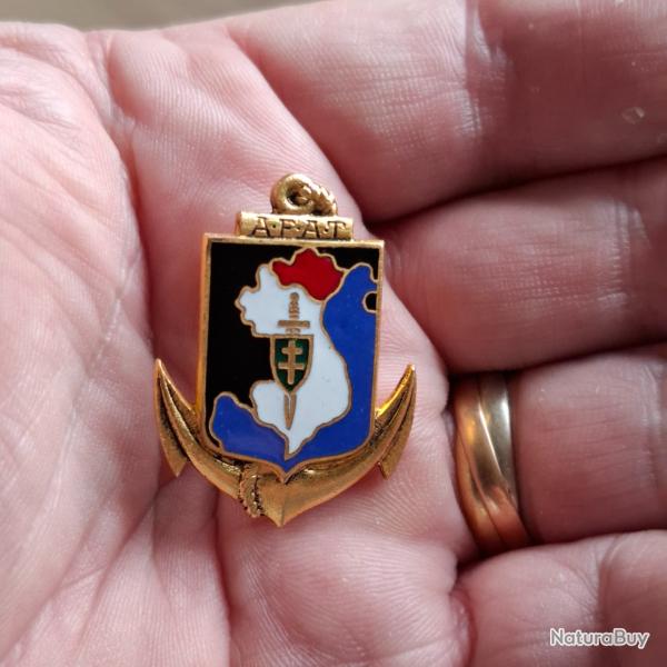 INSIGNE AUXILIAIRE FEMININ ARMME DE TERRE ( PERIODE INDOCHINE )