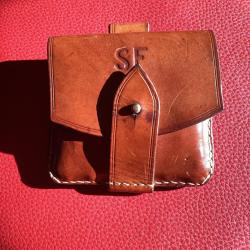 Belle pochette etui  &agrave; cartouches gros cuir cousu