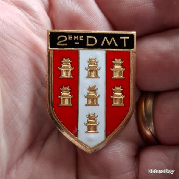INSIGNE 2 DIVISION DE MARCHE DU TONKIN ( PERIODE INDOCHINE )