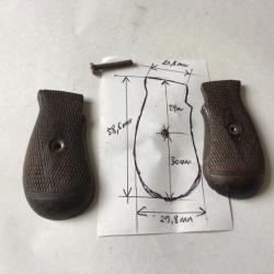 VENDU PAR LE-CUIRASSIER PAIRE DE PLAQUETTES POUR REVOLVER BULLDOG CALIBRE 320