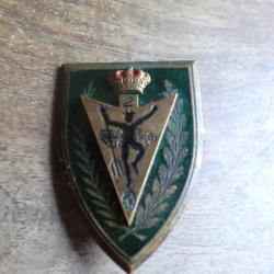 insigne &eacute;mail  2eme r&eacute;giment de carabiniers cycliste / drago paris