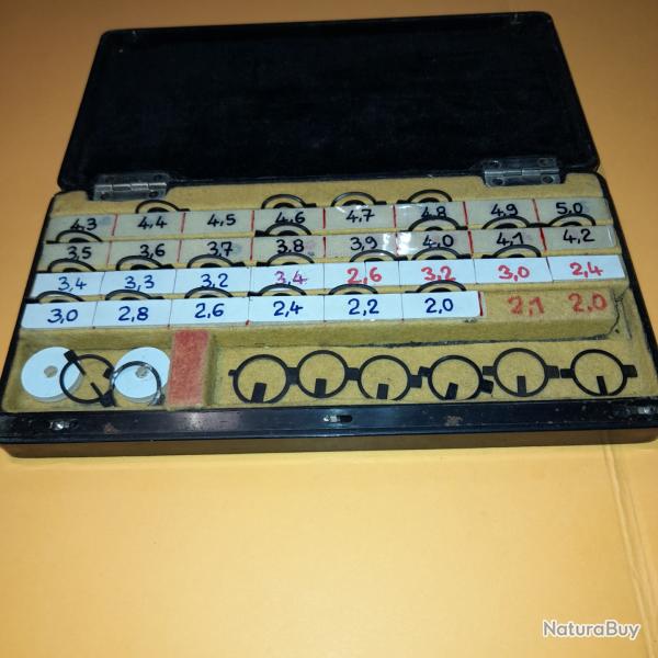 GROS LOT D'INSERTS DE 16 MM DE DIAM�TRE.