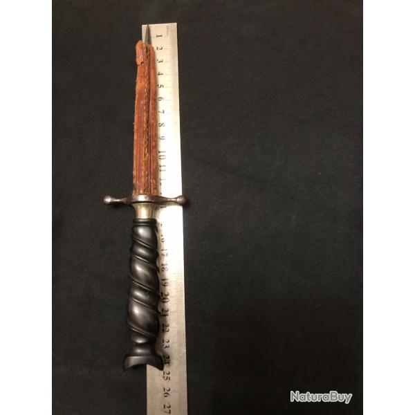 dague couteau de vertu pic couille