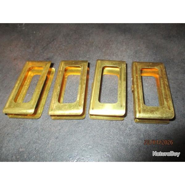 Lot de 4 clips pour tous mod�les de Carcano , fabrication laiton, TTBE !