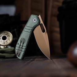 Couteau Trivisa Gecko-GM Lame Acier 14C28N Rose Gold PVD Manche Green Micarta Linerlock TVJM04GM14 -