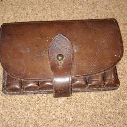 Cartouchi&eacute;re cuir pour cartouche 12mm