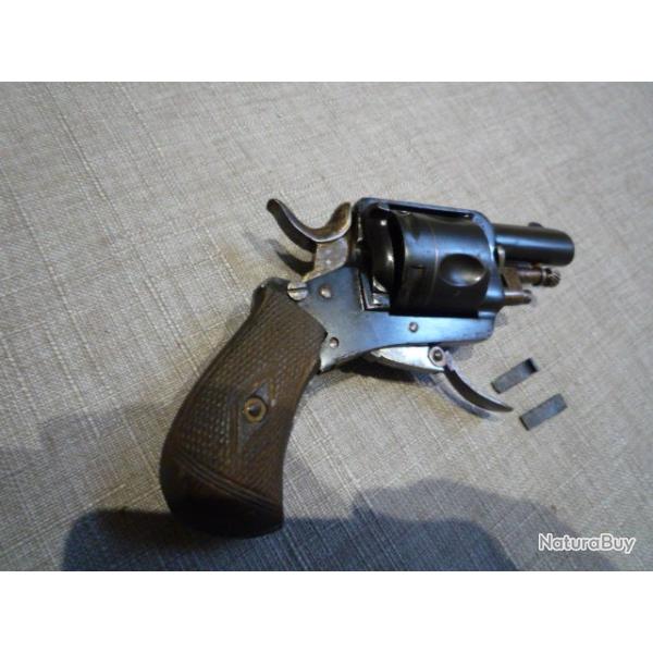 revolver Bulldog 320