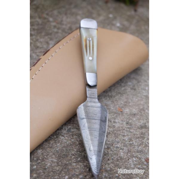 Skinner Couteau Stylet Damas Lame 256 Couches Manche Os Fabrication Artisanale Etui SimiliCuir