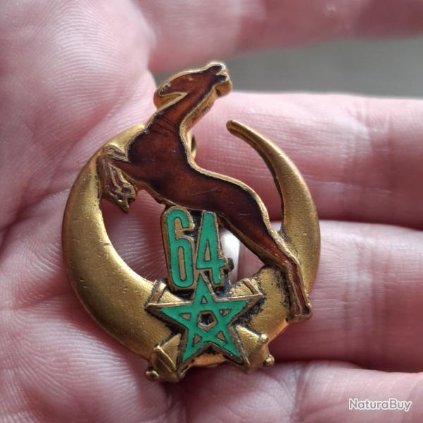 INSIGNE 64 REGIMENT ARTILLERIE AFRIQUE ( PERIODE INDOCHINE )