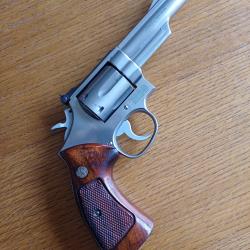 Revolver smith & wesson 66-1 combat  357 magnum