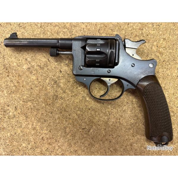 revolver MAS 1892 (S1896)