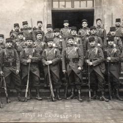 CPA - photo D'un groupe de soldats - N&deg;-7257