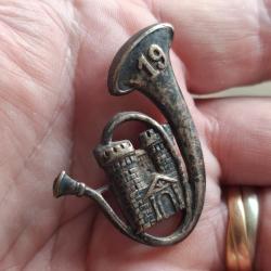 INSIGNE 19 BATAILLON DE CHASSEURS A PIED ( DRAGO - H 125 )