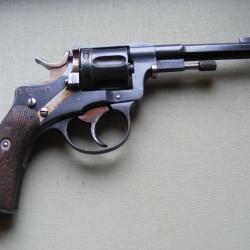 REVOLVER NAGANT HUSQVARNA SUEDOIS CAL. 7.5 mm