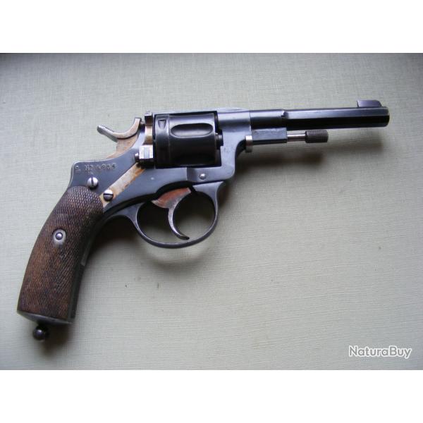 REVOLVER NAGANT HUSQVARNA SUEDOIS CAL. 7.5 mm