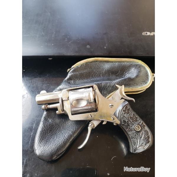 R�volver BULLDOG 320 "Gastinne Renette"