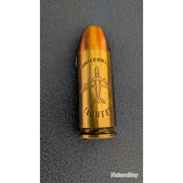 Briquet en  forme de  balle