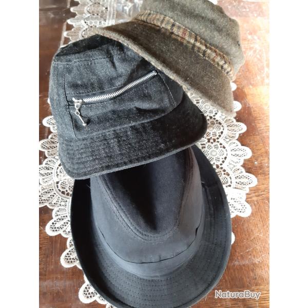 lot de chapeaux