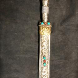 COUTEAU BOUDDISTE TRADITIONNEL TIBETAIN NEPAL LAME SACREE AVEC TURQUOISE