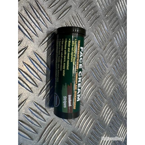 tube cremes maquillage camo bi-color bcb camouflage vert et marron