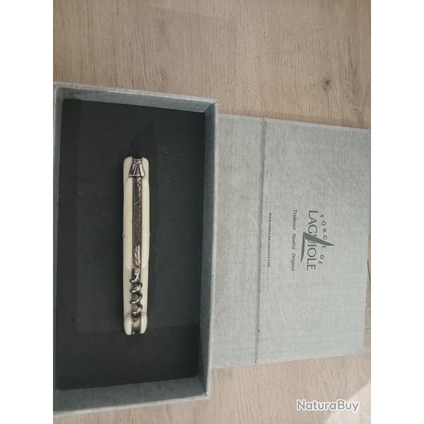 Couteau laguiole manche ivoire 10 cm ferm� 18,5 cm ouvert �tat neuf