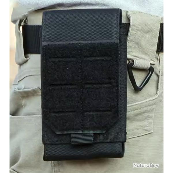 Etui smartphone (syst�me Molle et/ou ceinture).