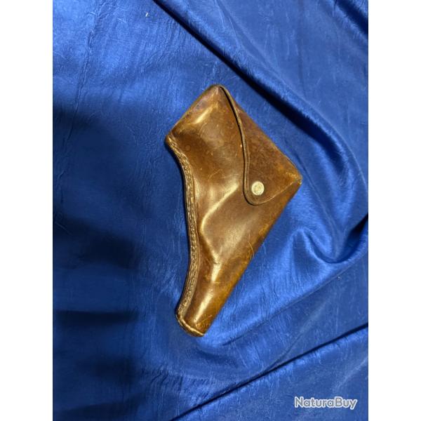 �TUI CUIR CIVIL DE PISTOLET  7x65 EN CUIR FAUVE  20 �ME