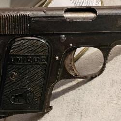 Pistolet Unique Semi Auto 6,35