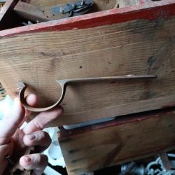 Pontet ancien arme longue