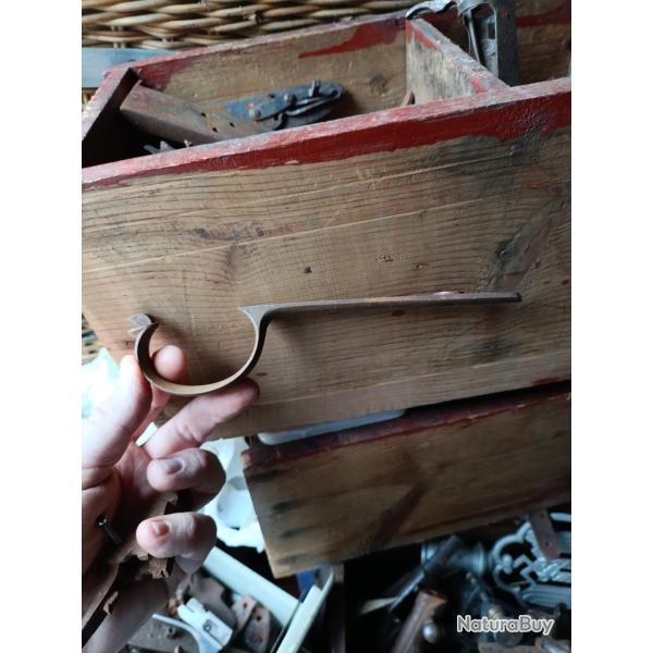 Pontet ancien arme longue