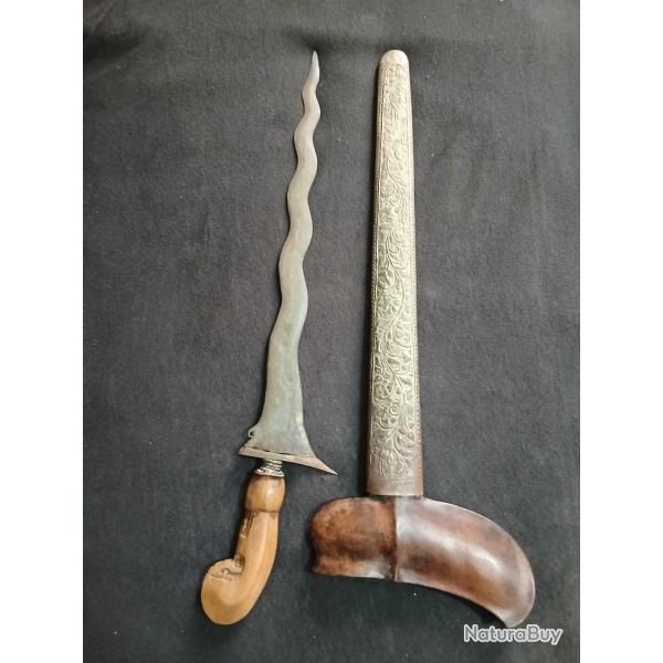 Couteau  kriss ancien